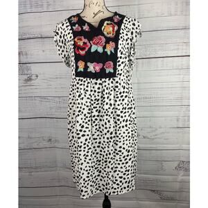 Kirundo Dress Womens M Short Sleeve Animal Print Embroidered Floral Summer